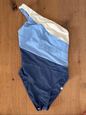 Summersalt Sidestroke Colorblock One Shoulder Swimsuit